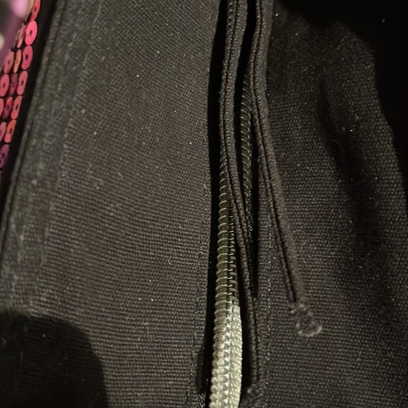 NWT Victoria's Secret Pink Sequin Stripe Weekender Bag w/ "VS" in Black Letters - Picture 9 of 12